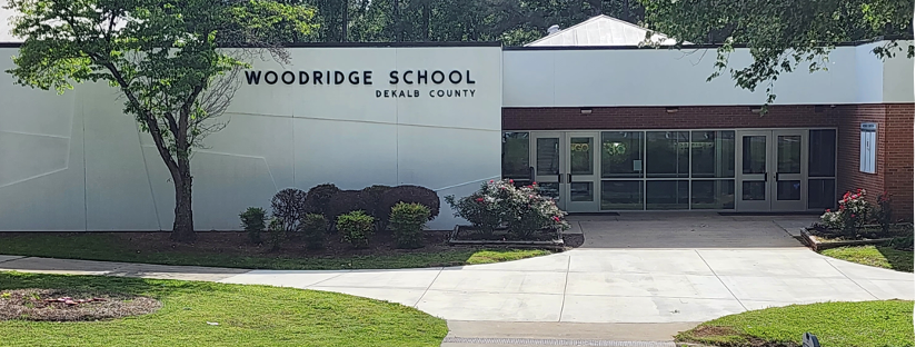 Picture of front of Woodridge Elementary School